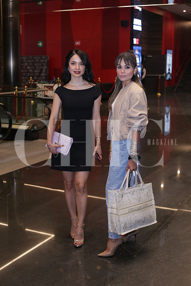Mara Montalvo y Carmina Ledon 1
