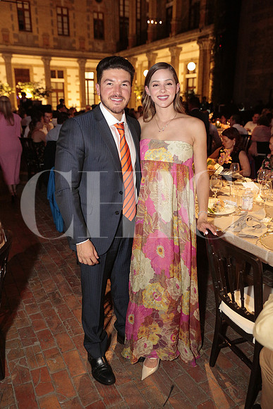Samuel Garcia Sepulveda y Mariana Rodriguez 1