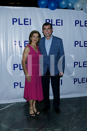 Tere Elizondo de Zuñiga y Roldfo Zuñiga (2)
