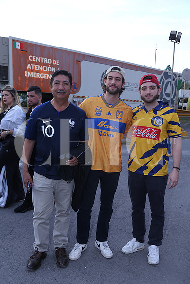 Guillermo Castillo, Andrés Castillo y Rodrigo Castillo 0