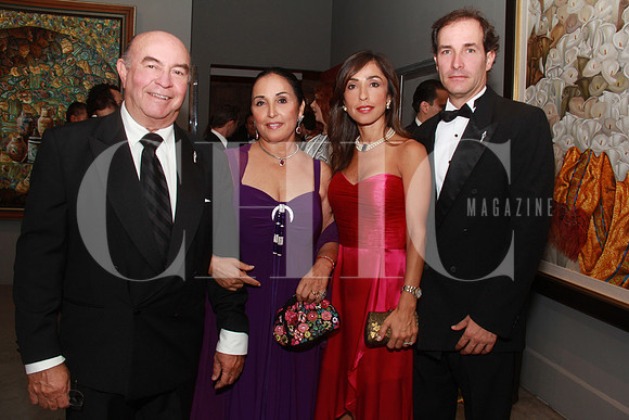 Raúl Maldonado, Irma Martínez de Maldonado, Magaly Maldonado y Timoteo González