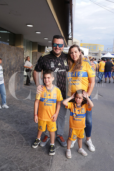 Ricardo Rocha, Ale Martínez, Ricardo Rocha y Roberta Rocha 0