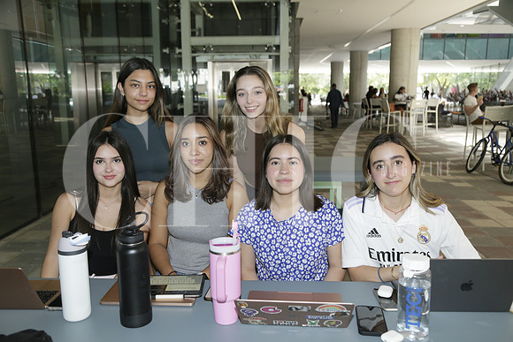 (arriba)Andrea Muñoz, Michelle Martínez, (abajo de izq a der) María Fernanda Velasco, Natalia Guardado, Fernanda Rebollar y Martha Fernanda González