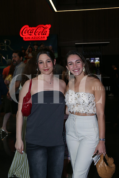 Sofia Vargas y Camila Saracho 1