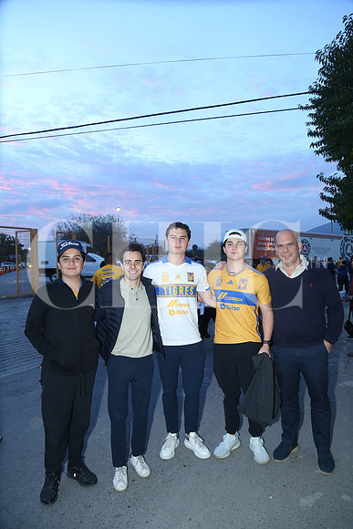 Nicolas Cisneros, Santiago Delgado, Emiliano Cisneros, Marcelo Cisneros y Alejandro Cisneros 2