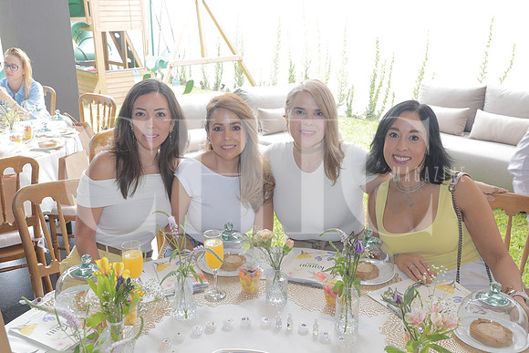 Angie Maldonado, Talia Reyes, Berta Enriquez y Flor Patiño 2