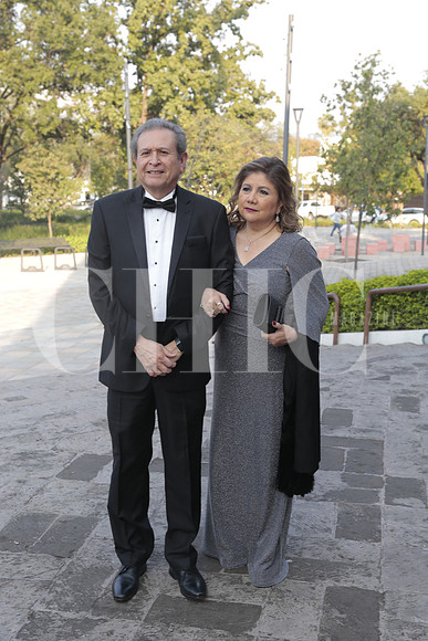 Rodolfo Hinojosa y Andrea Garza 1