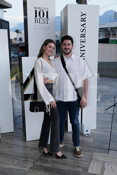 Natalia Márquez y Adrian De la Garza (2)