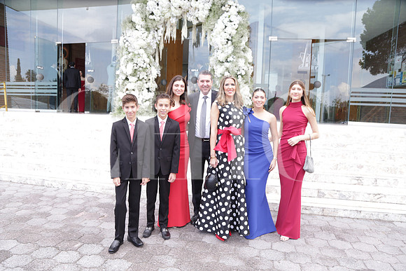 Santiago Safi, Rodrigo Safi, Daniela Safi, Roberto Safi, Katy de Safi, Mariana Safi y Valeria Safi 4