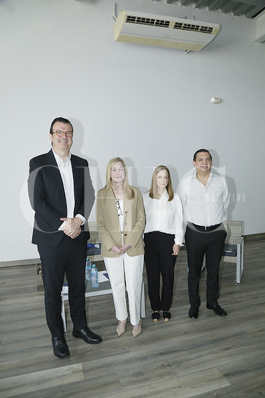 Carlos Bejos, Bárbara Herrera, Lorenza Herrera y César Carrillo (8)
