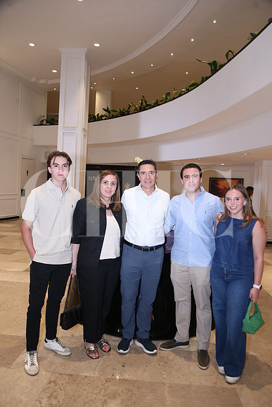 Hernán Guzmán, Claudia Plancarte, Eduardo Guzmán, Eduardo Guzmán y Claudia Guzmán 1