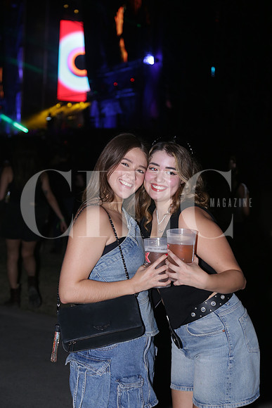 Aranza Guerrero y Carla de la Garza 1