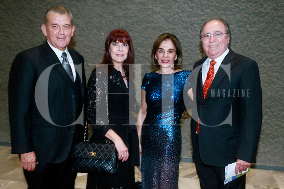 Jorge Vazquez, Leonor Guzmán de Vázquez, Verónica Muguerza de Pérez y Alejandro Pérez