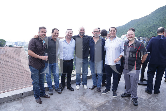 Marcelo Villarreal, Leopoldo González, Hugo Villarreal, Fernando González, Raúl Leal, Ricardo González y Moises Villarreal0