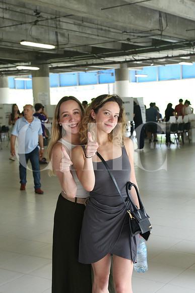 Paulina Carrillo y Regina Carrillo 1