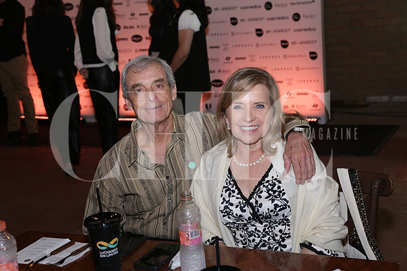 Oscar Salinas y Diana Flores