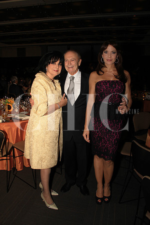Emely Canavati de Assad, Nazario Assad y Emely Assad de Califa