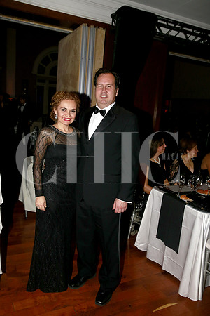 Lisa Garza de De la Garza y Mauricio de la Garza