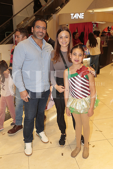 Javier Lopez Barrera, Mónica del Hoyo y Fernanda Lopez 2