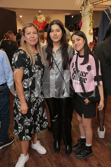 Gisela Garcia, Azura Rodriguez y Sofia Rodriguez 1