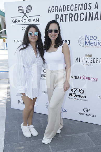 Liliana Anduagua y Lulú Leal (2)