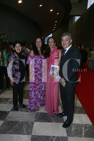 Lolita de la Garza de Benitez, Mayela Benitez de Benavides, Yolanda Garza de González y Armando González