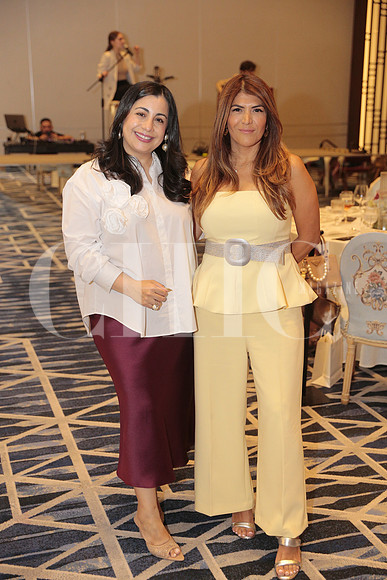 Paloma Marum y Vanessa Garcia 2