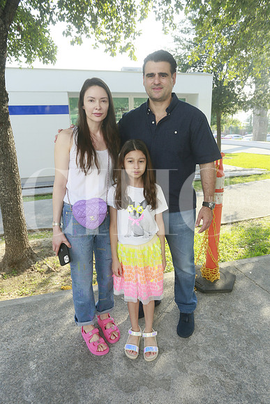 Brenda Martínez de Saldivar, Zoe Saldivar y fernando Saldivar
