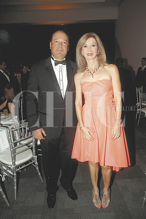 Abelardo Martínez y Gina De la Garza de Martínez