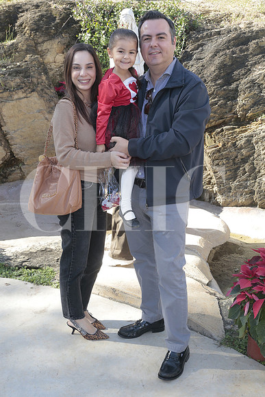 Monica Nuño, Julian Alonso y Alessa Alonso 3