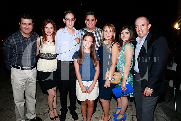 César González, Liz de González, Joaquín Maas Jr., Joaquín Maas, Catalina Mass, Laura Flores de Maas, Maribel de Silva y David Silva