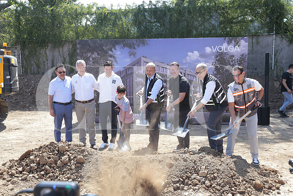 Pedro Garza, Adrian Garza, Gustavo Marcos, Jose Lobaton, Ricardo Lobaton, Bernardo Pozas y Gustavo Marcos 31