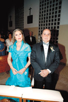 Gilda De la Fuente de Quintanilla y Alejandro Quintanilla (papás de la novia)