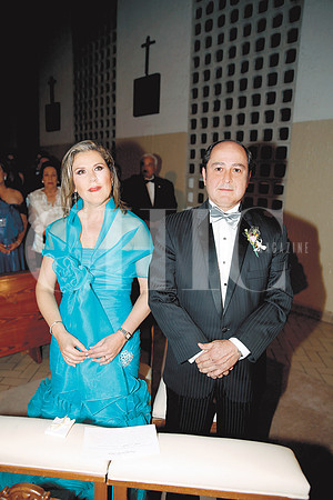 Gilda De la Fuente de Quintanilla y Alejandro Quintanilla (papás de la novia)