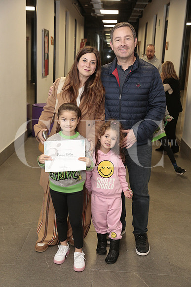 Marco Julio Robles, Adriana Salinas, Sofia Robles y Romina Robles 2