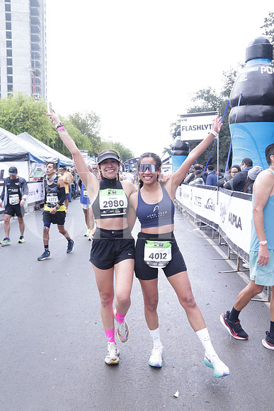 Diana González y Sara Aguillon 1