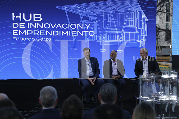 Juan Pablo Murra, Feñosky Peña y Mario Adrián Flores