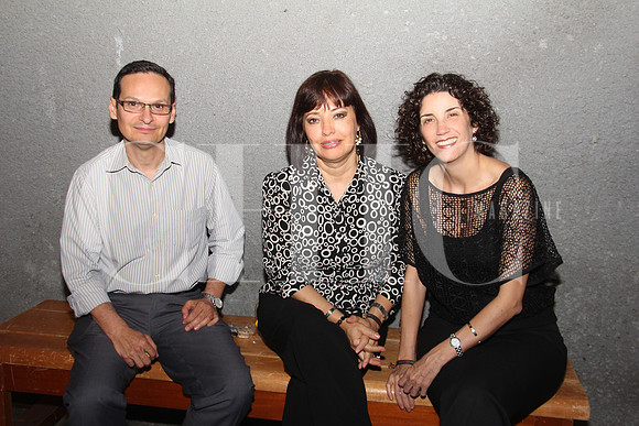 Mario Martínez, Cristina Escaureatza y Rosy Bustindui (2)