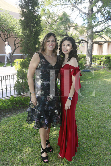 Mina Ayala de Espinosa y Eva Espinosa