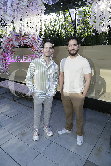 Adrian González y Aurelio González (3)