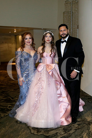Mayra Valdez, Mariana Garza y Adrian Garza (2)