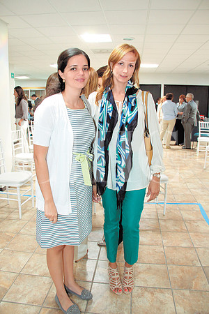 Gabriela Martínez de Martínez y Mónica Gracia de Ramonfaour