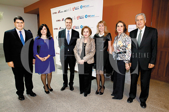David Garza y Claudia de Garza, Juan Carlos Garza, Consuelo Garza de Garza, Cristina Celada de Garza, Magdalena Margáin de Ramírez y David Noel Ramírez
