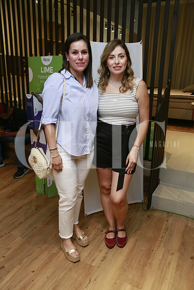 Claudia Torres y Alexia Castillo