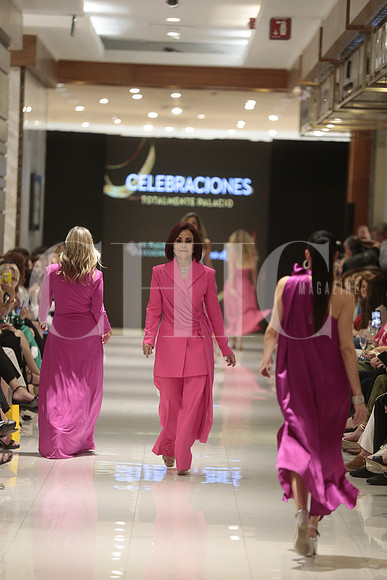 Desfile ya puedo escucharte 315