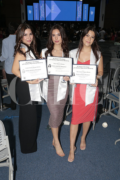 Cristina Quijano, Tania Villarreal y Cristina Llaguno