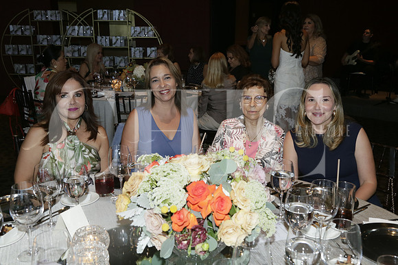 Lupita Alonso, Rocio González, Cony de Cavazos y Carolina Delgado