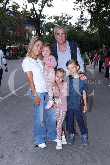 Cynthia Yañez, María Daniela Cordero, Ana Paulina Cordero, Fernando Cordero y Fernando Cordero 0