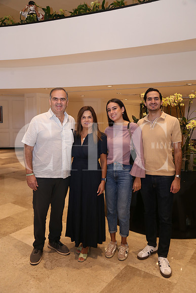 Patricio Canales, Claudia de la Garza, Debany Medina y Gonzalo Canales 0