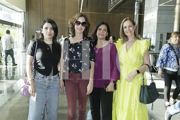 Claudia De la Torre, Karla Gracida de Ruíz, Silvia Ruíz de Gómez Junco y Marité García de Villarreal (4)